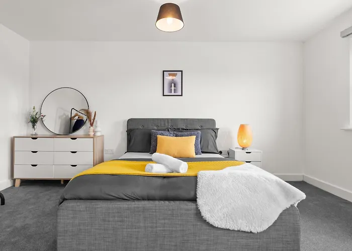 Modern 2-Bed House 10-Min To Leeds City Centre