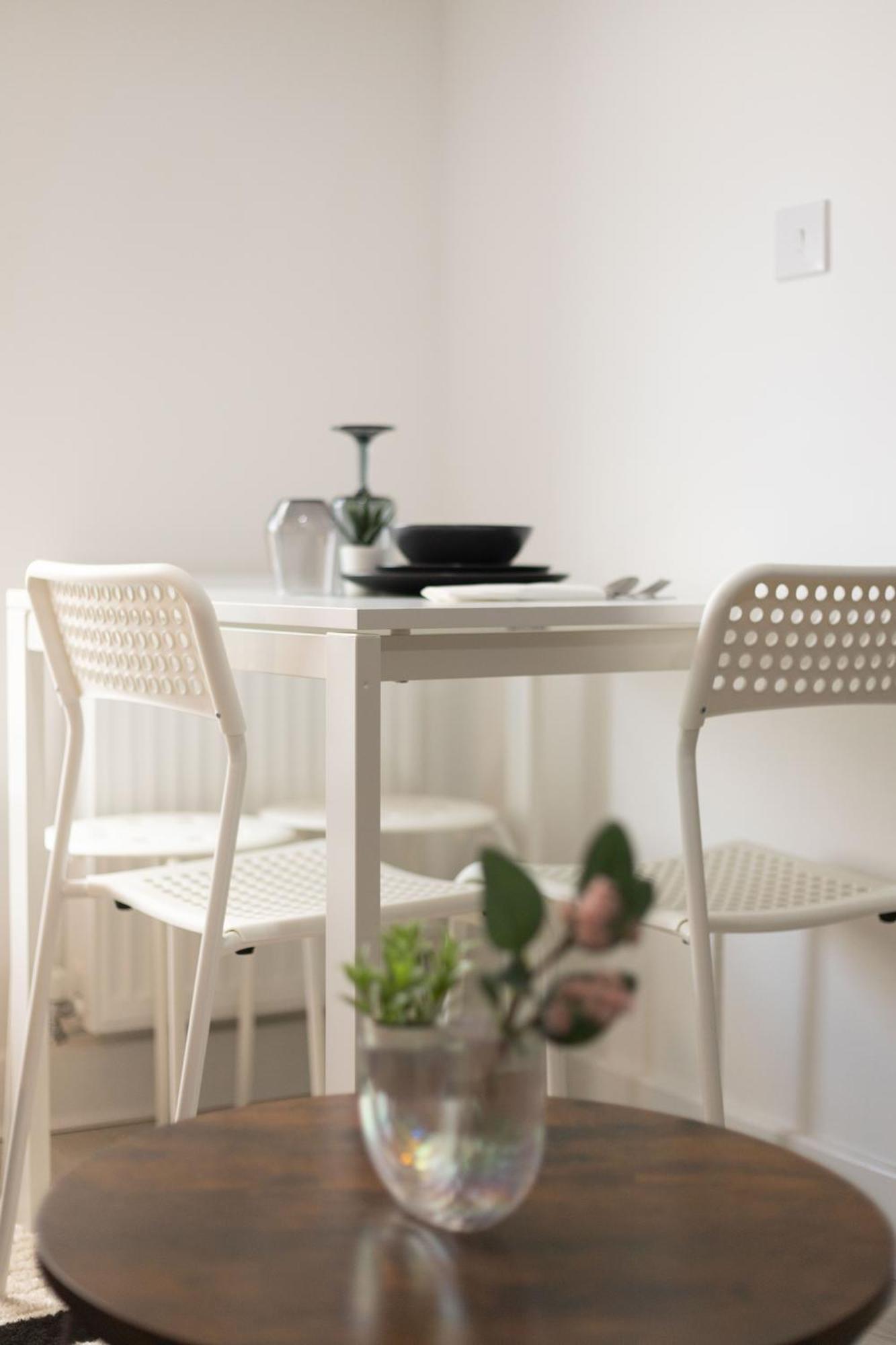 Modern 2-bed House 10-min To Leeds Centre Holiday home *