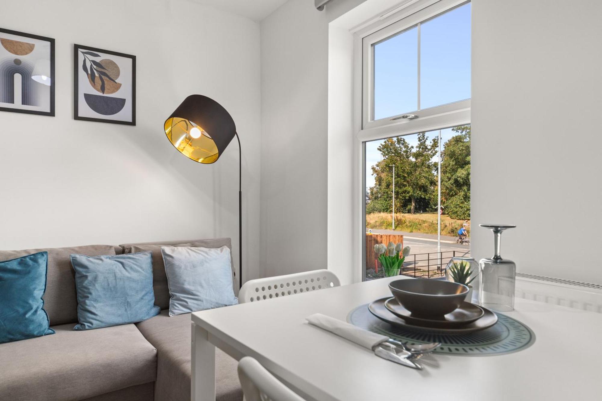 Modern 2-bed House 10-min To Leeds Centre Leeds (West Yorkshire)